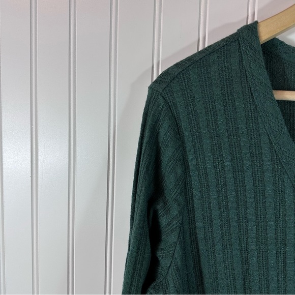 LANE BRYANT UGC Size 14/16 Green Faux Buttom Down Babydoll top shirt long sleeve - Picture 2 of 10
